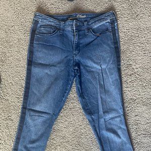 Skinny Jeans with side detail